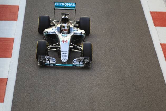 25.11.2016. Abu Dhabi, UAE. Formula 1 Grand Prix of Abu Dhabi. Free Practise. Mercedes AMG Petronas W07 Hybrid & x2013; Lewis Hamilton. xLeannexBoonx  ActionPlus11813888