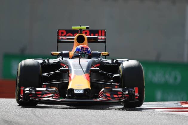 25.11.2016. Abu Dhabi, UAE. Formula 1 Grand Prix of Abu Dhabi. Free Practise. Red Bull Racing RB12 & x2013; Max Verstappen xLeannexBoonx  ActionPlus11813878