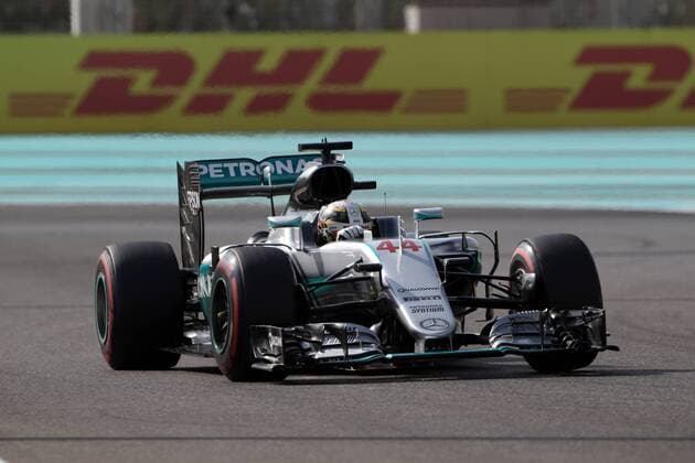 Abu Dhabi Grand Prix, UAE 24 - 27 November 2016 26.11.2016 - Free Practice 3, Lewis Hamilton (GBR) Mercedes AMG F1 W07 Hybrid 