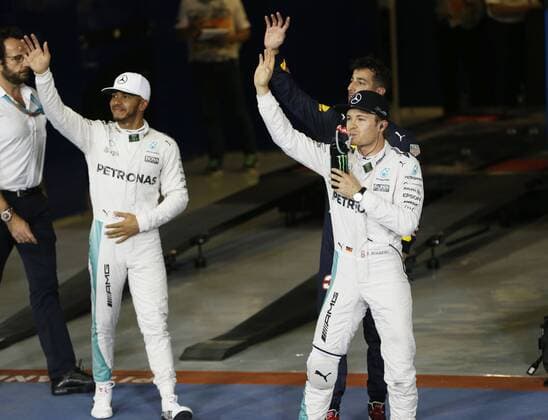 Motorsports: FIA Formula One World Championship WM Weltmeisterschaft 2016, Grand Prix of Abu Dhabi, 44 Lewis Hamilton (GBR, Mercedes AMG Petronas Formula One Team), xHOCHxZWEIx