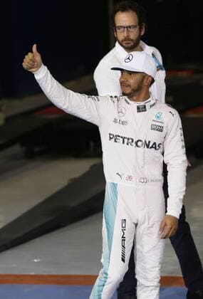 Motorsports: FIA Formula One World Championship WM Weltmeisterschaft 2016, Grand Prix of Abu Dhabi, 44 Lewis Hamilton (GBR, Mercedes AMG Petronas Formula One Team), xHOCHxZWEIx