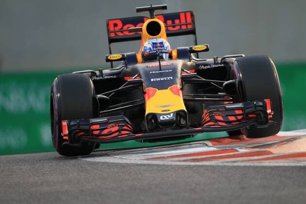 26.11.2016. Abu Dhabi, UAE. Formula 1 Grand Prix of Abu Dhabi. Qualification day. Red Bull Racing RB12 & x2013; Daniel Ricciardo takes 3rd on grid for the race xLeannexBoonx  ActionPlus11814227