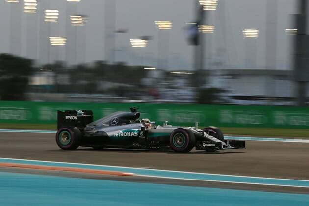 26.11.2016. Abu Dhabi, UAE. Formula 1 Grand Prix of Abu Dhabi. Qualification day. Mercedes AMG Petronas W07 Hybrid & x2013; Lewis Hamilton takes pole for tomorrows race xLeannexBoonx  ActionPlus11814228