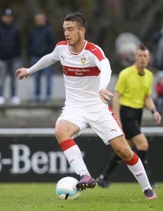Stuttgart , Fußball Regionalliga VfB Stuttgart II vs. FC Walldorf Astoria , Max Besuschkow ( vfB )