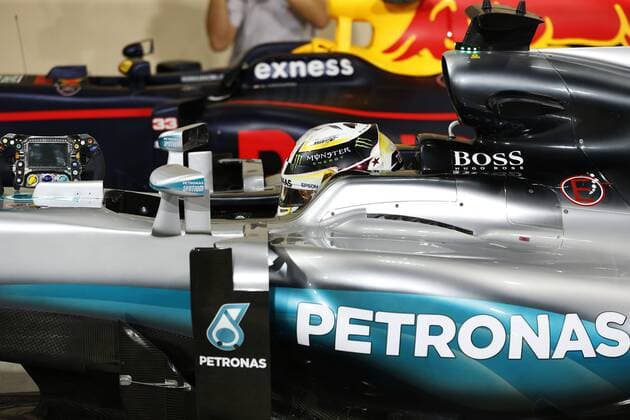 Motorsports: FIA Formula One World Championship WM Weltmeisterschaft 2016, Grand Prix of Abu Dhabi, 44 Lewis Hamilton (GBR, Mercedes AMG Petronas Formula One Team), xHOCHxZWEIx