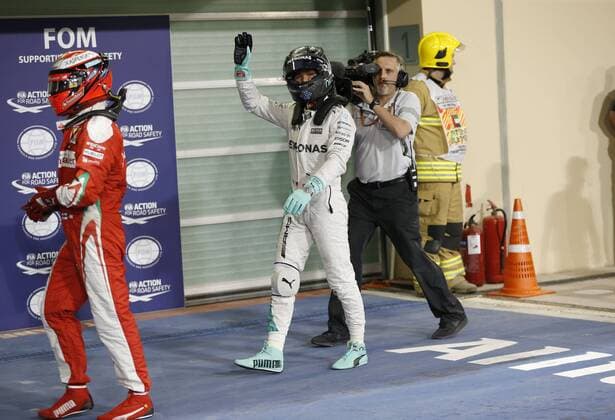 Motorsports: FIA Formula One World Championship WM Weltmeisterschaft 2016, Grand Prix of Abu Dhabi, 6 Nico Rosberg (GER, Mercedes AMG Petronas Formula One Team), xHOCHxZWEIx