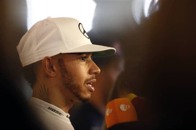Motorsports: FIA Formula One World Championship WM Weltmeisterschaft 2016, Grand Prix of Abu Dhabi, 44 Lewis Hamilton (GBR, Mercedes AMG Petronas Formula One Team), xHOCHxZWEIx