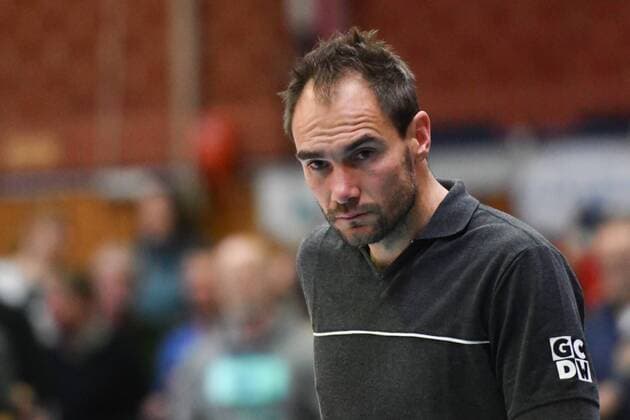 GER,VBL, SVG Lueneburg vs TSV Herrsching 26.11.2016, Gellersenhalle, Lueneburg, GER, VBL, SVG Lueneburg vs TSV Herrsching im Bild Trainer Maximilian Hauser (Herrsching) Foto © nordphoto Witke Local Caption nordphoto xWitke