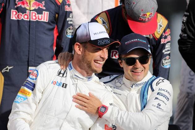 Abu Dhabi Grand Prix, UAE 24 - 27 November 2016 27.11.2016 - Jenson Button (GBR) McLaren Honda MP4-31 and Felipe Massa (BRA) Williams FW38 