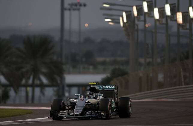 Motorsports: FIA Formula One World Championship WM Weltmeisterschaft 2016, Grand Prix of Abu Dhabi, 6 Nico Rosberg (GER, Mercedes AMG Petronas Formula One Team), xHOCHxZWEIx