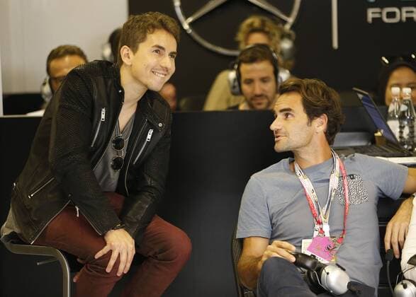 Motorsports: FIA Formula One World Championship WM Weltmeisterschaft 2016, Grand Prix of Abu Dhabi, Roger Federer xHOCHxZWEIx
