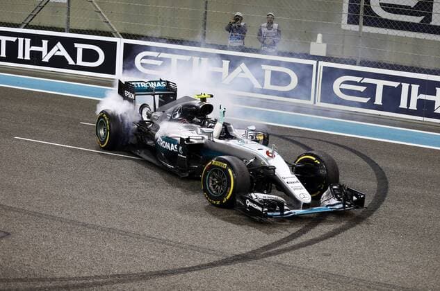 Formel 1, GP von Abu Dhabi, Nico Rosberg ist Weltmeister Motorsports: FIA Formula One World Championship WM Weltmeisterschaft 2016, Grand Prix of Abu Dhabi, 6 Nico Rosberg (GER, Mercedes AMG Petronas Formula One Team), xHOCHxZWEIx