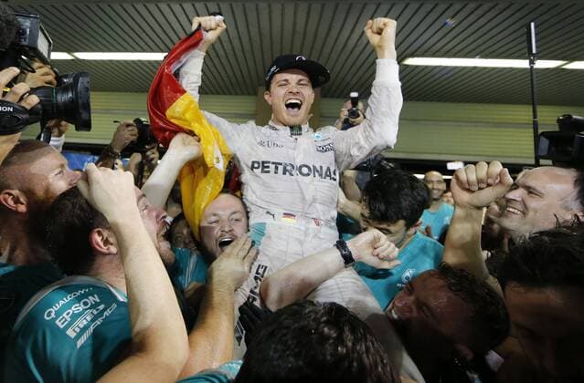Motorsports: FIA Formula One World Championship WM Weltmeisterschaft 2016, Grand Prix of Abu Dhabi, 6 Nico Rosberg (GER, Mercedes AMG Petronas Formula One Team), xHOCHxZWEIx