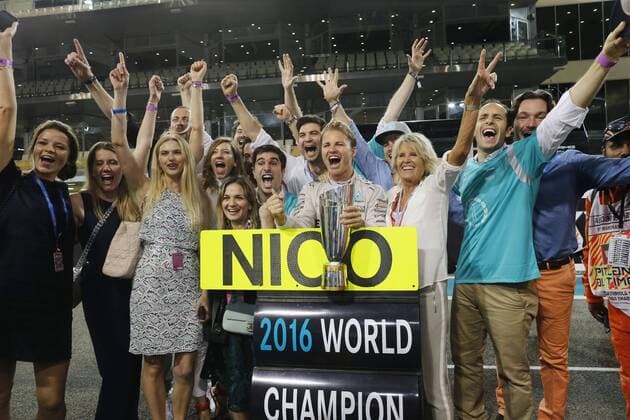 Motorsports: FIA Formula One World Championship WM Weltmeisterschaft 2016, Grand Prix of Abu Dhabi, 6 Nico Rosberg (GER, Mercedes AMG Petronas Formula One Team), xHOCHxZWEIx