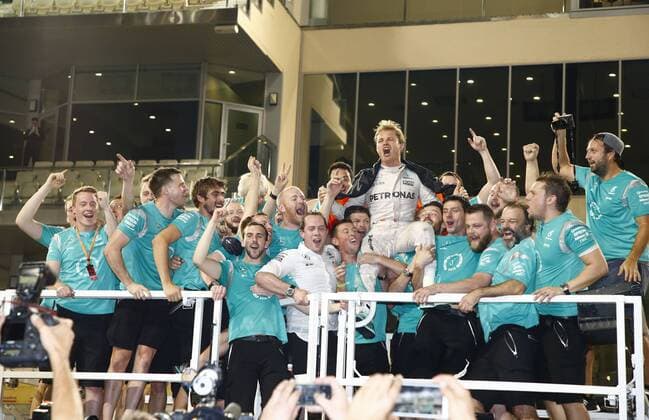 Formel 1, GP von Abu Dhabi, Nico Rosberg ist Weltmeister Motorsports: FIA Formula One World Championship WM Weltmeisterschaft 2016, Grand Prix of Abu Dhabi, 6 Nico Rosberg (GER, Mercedes AMG Petronas Formula One Team), xHOCHxZWEIx