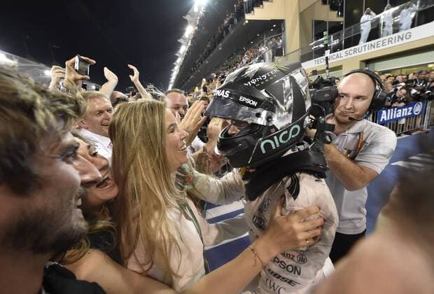 Motorsports: FIA Formula One World Championship WM Weltmeisterschaft 2016, Grand Prix of Abu Dhabi, 6 Nico Rosberg (GER, Mercedes AMG Petronas Formula One Team), xHOCHxZWEIx