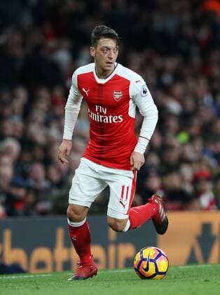 Arsenal s Mesut Ozil in action during the Premier League match at the Emirates Stadium, London. Picture date October 26th, 2016 Pic David Klein Sportimage EDITORIAL USE ONLY. No use with unauthorised audio, video, data, fixture lists, club league logos or live services. Online in-match use limited to 120 images, no video emulation. No use in betting, games or single club league player publications.