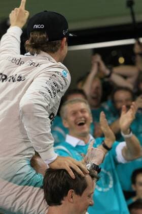 Formel 1, GP von Abu Dhabi, Nico Rosberg ist Weltmeister 27.11.2016. Abu Dhabi, UAE. Formula 1 Grand Prix Abu Dhabi, race day. Mercedes AMG Petronas - Nico Rosberg wins the driver world season championship xLeannexBoonx  ActionPlus11815052