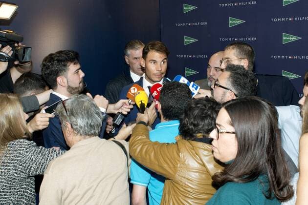 Tennis, Rafael Nadal - Werbetermin für Tommy Hilfiger Spanish tennis player Rafa Nadal speaks during the presentation of Tommy Hilfiger s Fall 2016 campaign, of which he is brand ambassador, in Madrid, Madrid Community, Spain, 28 November 2016. EFE Javier Liano RAFA NADAL PRESENTS TOMMY HILFIGER S NEW COLLECTION IN MADRID !ACHTUNG: NUR REDAKTIONELLE NUTZUNG!  MAD001 20161129-636159748124434177