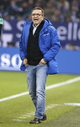 MEIER Norbert Trainer Team SV Darmstadt 98 Fussball Bundesliga DFL Saison 2016-2017 Spiel FC Schalke 04 - SV Darmstadt 98 3 : 1 am 27. November 2016 in Gelsenkirchen AufSchalke 