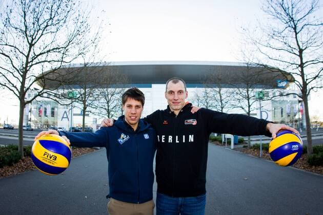 Bilder des Tages - SPORT Tomas Kocian (VfB Friedrichshafen) und Felix Fischer (BR Volleys); DVV-Pokal Pressekonferenz, Dorint-Kongresshotel, Mannheim Deutschland, 20161129; Mannheim Copyright: xWuechnerx xEibner-Pressefotox EP_nwr