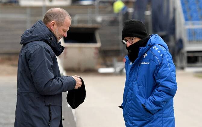 01.12.2016, xfux, Fussball 1.Bundesliga, SV Darmstadt 98 Training, emspor emonline, v.l. Sportdirektor, Sportlicher Leiter Holger Fach (SV Darmstadt 98), Trainer Norbert Meier (SV Darmstadt 98) Darmstadt
