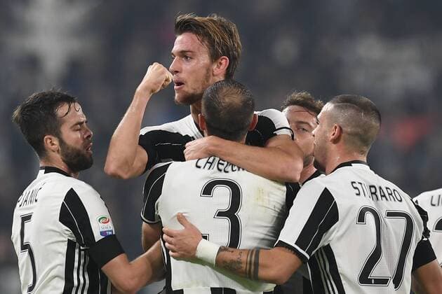Fußball, Juventus Turin - Atalanta Bergamo Mg Torino 03 12 2016 - campionato di calcio serie A Juventus-Atalanta: Torjubel Daniele Rugani 