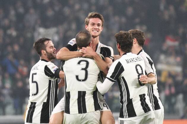 December 3, 2016 - Turin, Italy - Juventus defender Daniele Rugani (24) celebrates with his teammates after scoring his goal during the Serie A match between Juventus FC and Atalanta BC at Juventus Stadium on December 3, 2016 in Turin, Italy. Juventus FC v Atalanta BC - Serie A  - ZUMAn230 20161203_zaa_n230_191