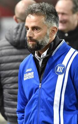 02.12.2016 - Fussball - Saison 2016 2017 - 2. Fussball - Bundesliga - 15. Spieltag: Karlsruher SC Karlsruhe KSC - SpVgg Greuther Fürth - - Tomas Oral (Trainer Karlsruher SC )