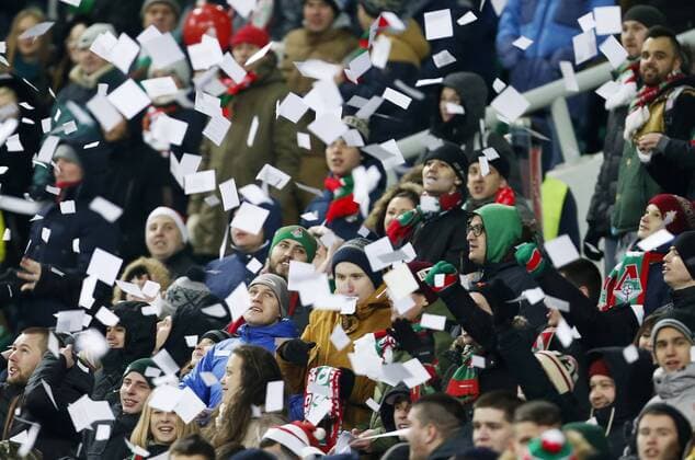 MOSCOW, RUSSIA - DECEMBER 4, 2016: Lokomotiv Moscow s fans in the 2016 17 Russian Premier League Round 17 football match against FC Terek Grozny at Lokomotiv Stadium. Mikhail Japaridze TASS  TS039E21
