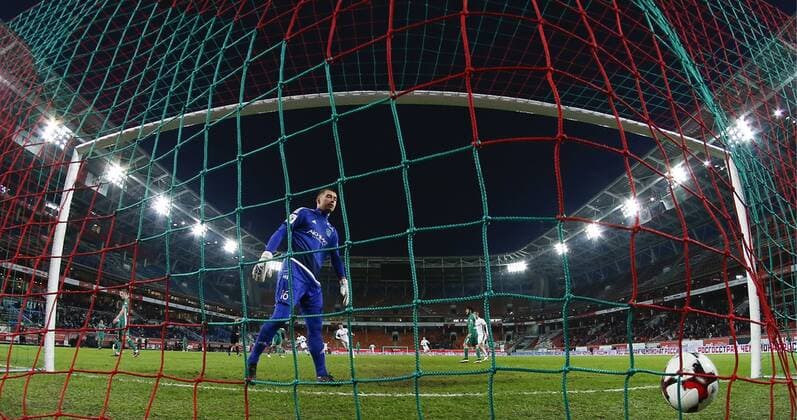 MOSCOW, RUSSIA - DECEMBER 4, 2016: Terek Grozny s goalkeeper Yevgeny Gorodov concedes a goal in the 2016 17 Russian Premier League Round 17 football match against Lokomotiv Moscow at Lokomotiv Stadium. FC Lokomotiv Moscow won the game 2-0. Mikhail Japaridze TASS  TS039E2F