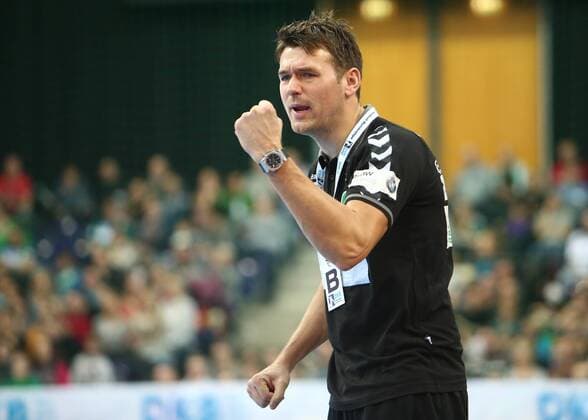 DHfK Leipzig - Wetzlar Handball 1.Bundesliga Leipzig, 04.12.2016, Arena, Handball, Herren, 1.Bundesliga, 14. Spieltag , SC DHfK Leipzig vs. HSG Wetzlar. , Im Bild: Trainer Christian Prokop jubelt (DHfK). ,
