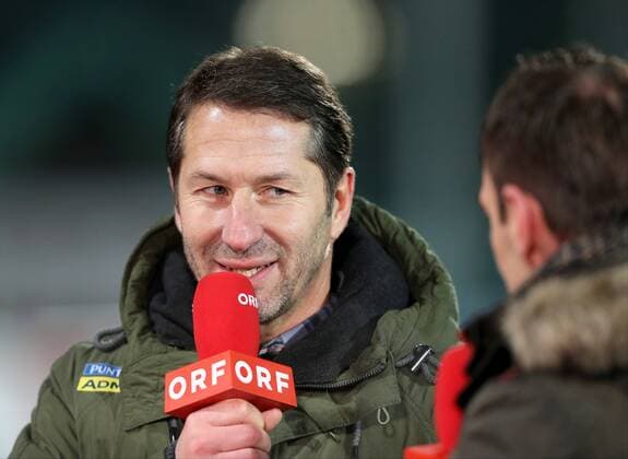SOCCER - BL, WAC vs Sturm WOLFSBERG,AUSTRIA,04.DEC.16 - SOCCER - tipico Bundesliga, WAC Wolfsberg vs SK Sturm Graz. Image shows head coach Franco Foda (Sturm). GEPAxpictures xHansxOberlaender