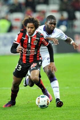 33 Vincent MARCEL (nice) - 18 Odsonne EDOUARD (tfc) FOOTBALL : OGC Nice vs FC Toulouse - Ligue 1 - 04 12 2016 FEP Panoramic 