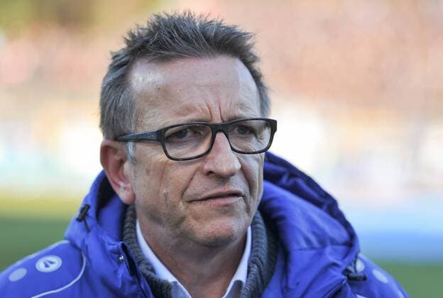 04.12.2016, xmhx, Fussball 1.Bundesliga, SV Darmstadt 98 - Hamburger SV, emspor emonline deloka, v.l. Norbert Meier (Trainer SV Darmstadt 98) Darmstadt