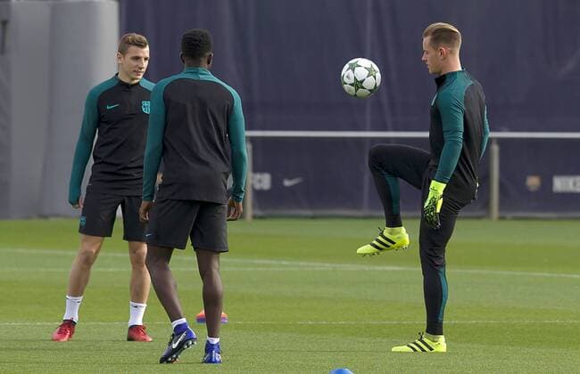 05.12.2016, xslx, Fussball UEFA Champions League, Fussball UEFA Champions League, FC Barcelona Barca - Borussia Moenchengladbach Training und Pressekonferenz, emspor, v.l. Marc-Andre Ter Stegen (FC Barcelona) Barcelona