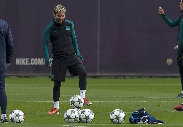 05.12.2016, xslx, Fussball UEFA Champions League, Fussball UEFA Champions League, FC Barcelona Barca - Borussia Moenchengladbach Training und Pressekonferenz, emspor, v.l. Lionel Messi (FC Barcelona) Barcelona