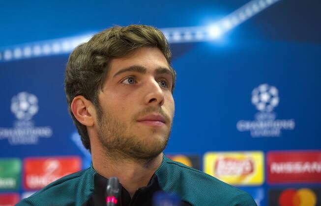 05.12.2016, xslx, Fussball UEFA Champions League, Fussball UEFA Champions League, FC Barcelona Barca - Borussia Moenchengladbach Training und Pressekonferenz, emspor, v.l. Sergi Roberto (FC Barcelona) Barcelona