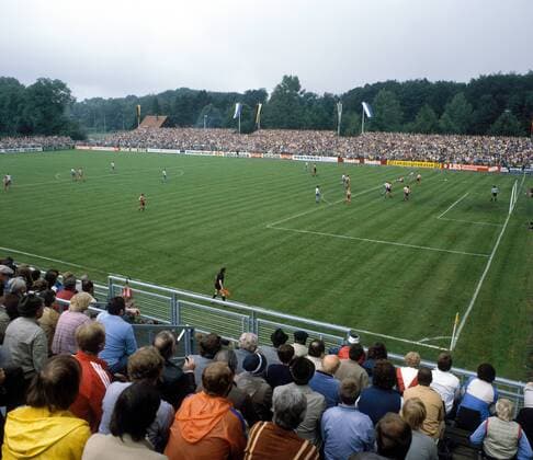 Fußball, Stadiongeschichte Stuttgarter Kickers Kickers Stadion, Heimspielstätte der Stuttgarter Kickers