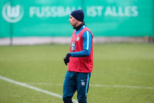 Julian Draxler (VfL Wolfsburg) - 1. Fussball Bundesliga Saison 2016-2017 Training VfL Wolfsburg an der Volkswagen Arena in Wolfsburg - Einzelbild,Deutschland, Fussball, Mann, Maenner,06.12.2016