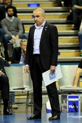 Volleyball, Herren, Saison 2016 17 CEV Champions League, 1. Spieltag, BR Volleys - Cucine Lube Civitanova, Cheftrainer Roberto Serniotti (Berlin Recycling Volleys), 06.12.16,