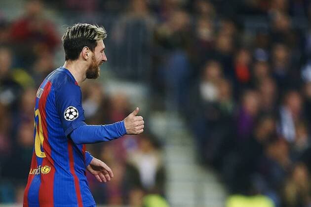 Fußball, CL, FC Barcelona - Borussia Mönchengladbach FC Barcelona Barca s Argentinian striker Lionel Messi celebrates his 1-0 goal against Borussia Monchengladbach during their Champions League 6th round match at Camp Nou stadium in Barcelona, Catalonia, Spain, 06 December 2016. EFE Alejandro Garcia BARCELONA VS. BORUSSIA MONCHENGLADBACH !ACHTUNG: NUR REDAKTIONELLE NUTZUNG!  BCN001 20161206-636166564040435860