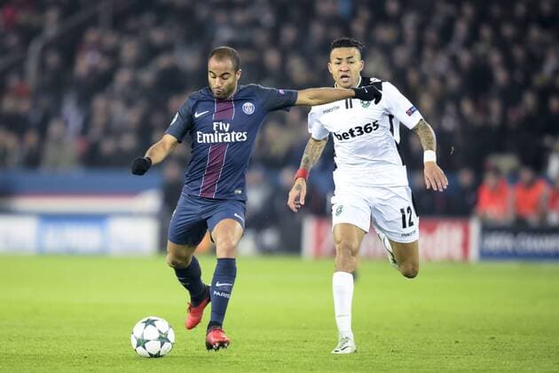 Fußball, CL, Paris St. Germain - Ludogorez Rasgrad Lucas Moura ( PSG ) - Paris, Frankreich - FUssball, Champions League, Paris Saint Germain PSG vs. PFC Ludogorets Razgrad - 06 12 2016 FedericoPestellini Panoramic 