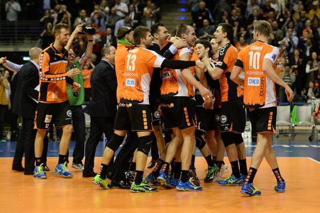 Volleyball, Herren, Saison 2016 17 CEV Champions League, 1. Spieltag, BR Volleys - Cucine Lube Civitanova, Jubel nach dem 3:1-Erfolg gegen Civitanova, 06.12.16,
