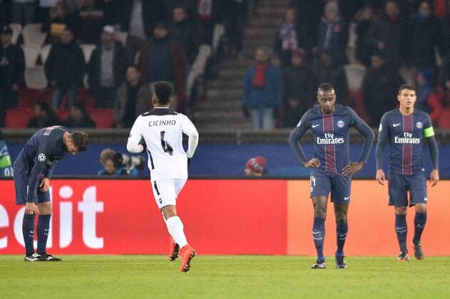 Fußball, CL, Paris St. Germain - Ludogorez Rasgrad 02 THIAGO SILVA (psg) - 14 BLAISE MATUIDI (psg) - 08 THIAGO MOTTA (psg) - Paris, Frankreich - FUssball, Champions League, Paris Saint Germain PSG vs. PFC Ludogorets Razgrad - 06 12 2016 AnthonyBIBARD FEP Panoramic 