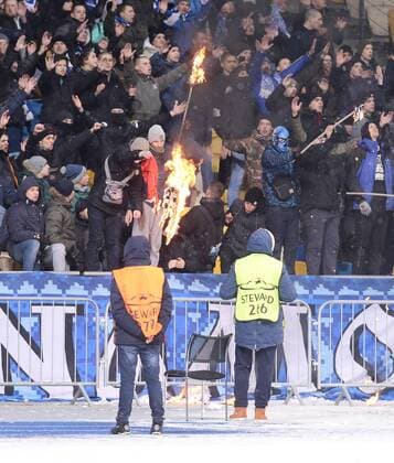 Fußball, CL, Dynamo Kiew - Besiktas Istanbul UEFA Champions League Group B match between Dynamo Kiev and Besiktas at NSK Olympiyskiy Stadium in Kiev , Ukraine , December 06 , 2016. Pictured Fans 