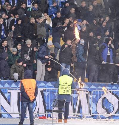 Fußball, CL, Dynamo Kiew - Besiktas Istanbul UEFA Champions League Group B match between Dynamo Kiev and Besiktas at NSK Olympiyskiy Stadium in Kiev , Ukraine , December 06 , 2016. Pictured Fans 