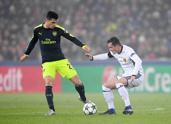 FUSSBALL CHAMPIONS LEAGUE SAISON 2016 2017 GRUPPENPHASE FC Basel - Arsenal London 06.12.2016 Granit Xhaka (li, Arsenal) gegen Bruder Taulant Xhaka (FC Basel) 