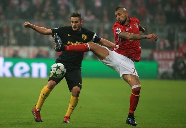 06.12.2016, CL, FCB vs Atletico Madrid, Allianz Arena Muenchen, im Bild: vs Arturo Vidal (FCB)