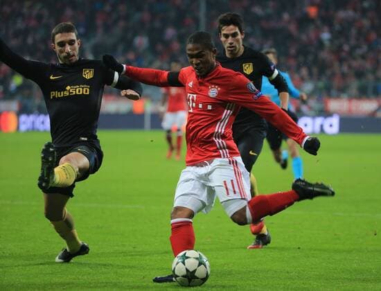 06.12.2016, CL, FCB vs Atletico Madrid, Allianz Arena Muenchen, im Bild: Douglas Costa (FCB)